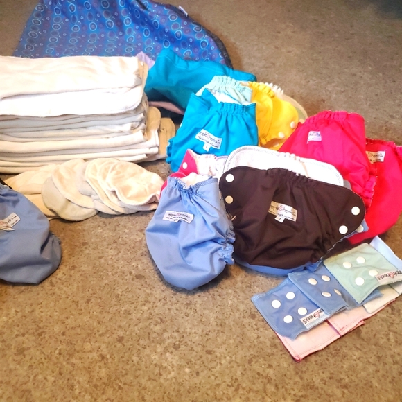 Apple Cheeks Cloth Diaper Set - Picture 15 of 16